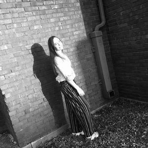 Meet your Posher, Layla